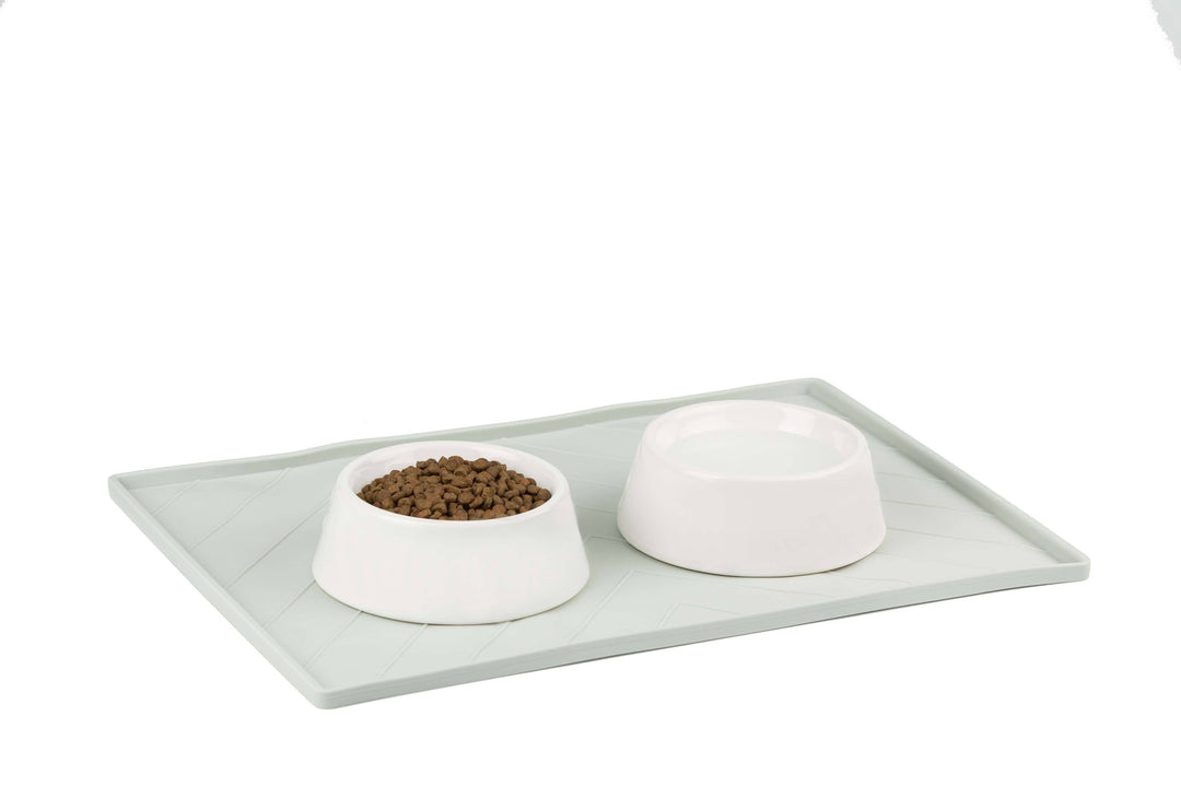 Silicone Food Mat Raised Edge Medium