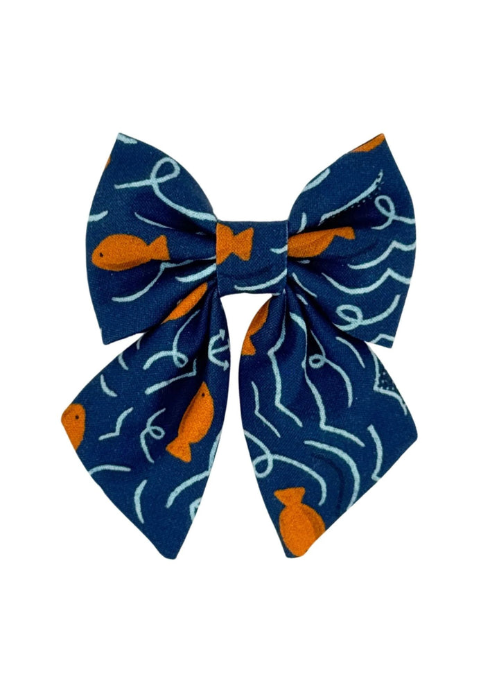 Swimming Goldfish Sailor Bow