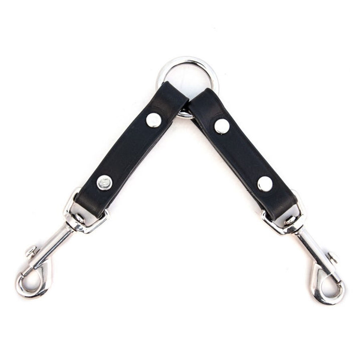 Two-Dog Walking Coupler