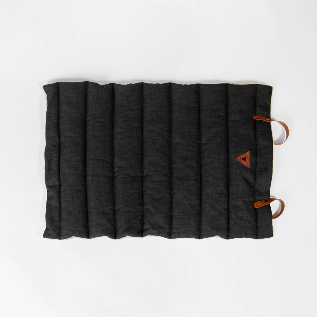 Jackson Travel Mat – Roll-Up Bed with Vegan Handle